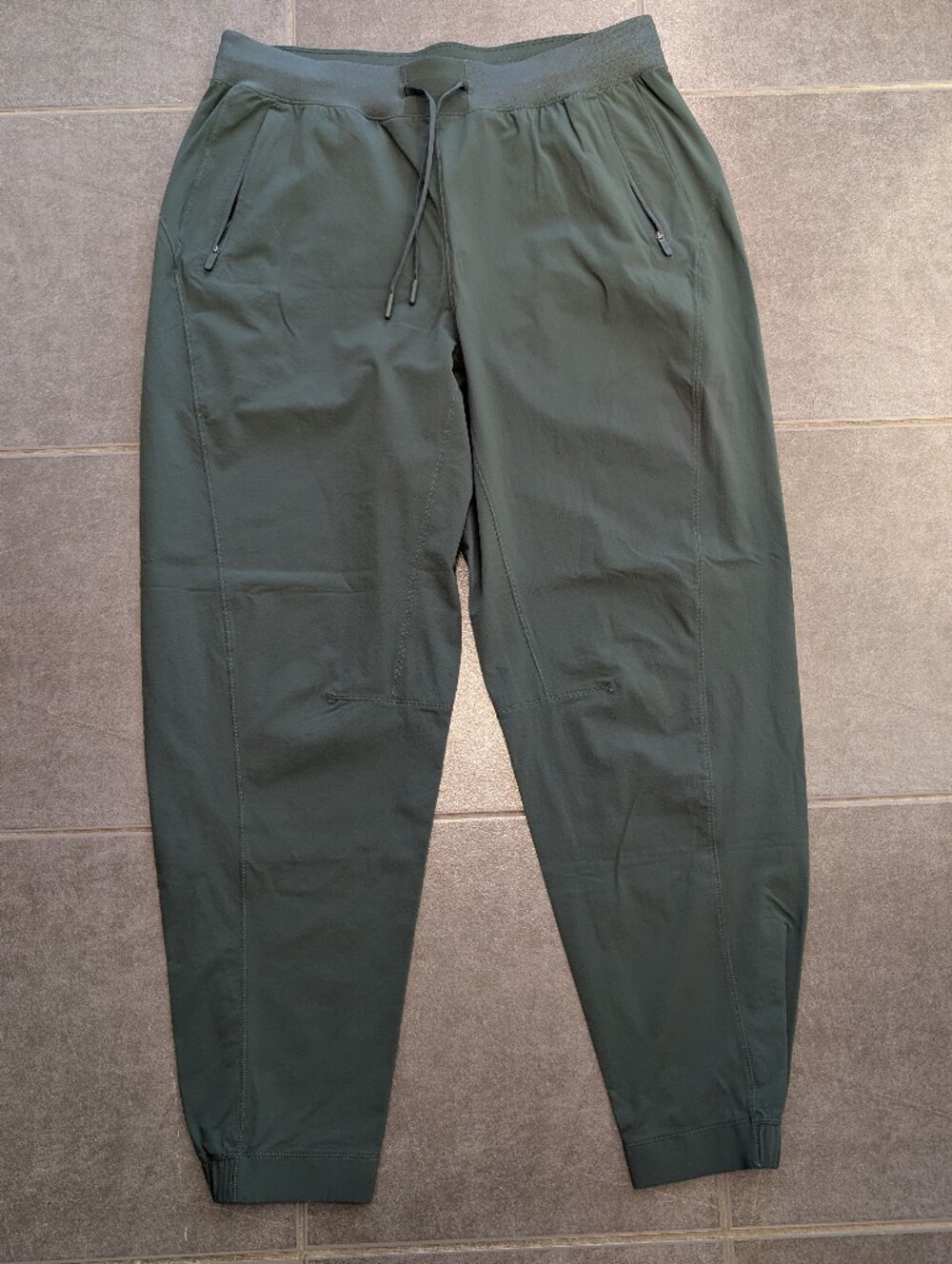 Lululemon License To Train Pants - Picture 4 of 8